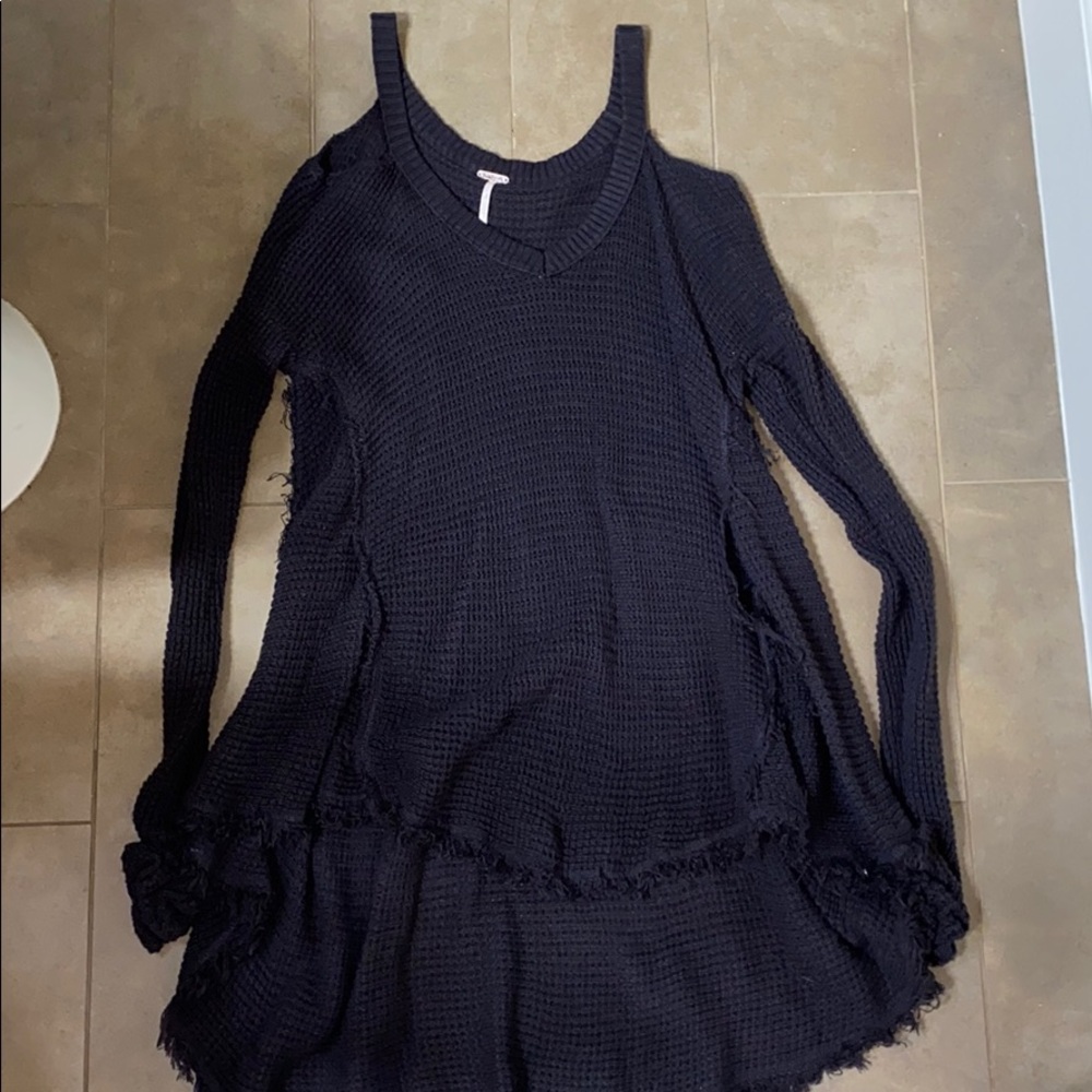 open shoulder knit tunic/top